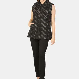 KALINI Bandhani Printed Longline Puffer Jacket image 2