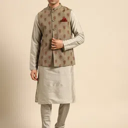 KISAH Mandarin Collar Regular Straight Kurta With Churidar & Nehru Jacket-picture-25