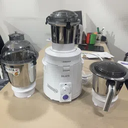 sujata Dynamix 900 W Juicer image 2