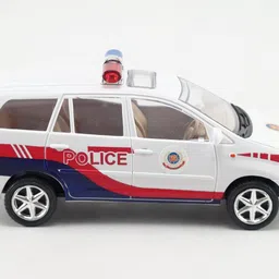 play haven Innova Police Chase with Sunroof and Top Beacon light (White) image 4