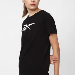 reebok Women Printed Round Neck Pure Cotton Black T-Shirt image 3