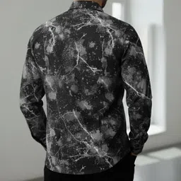 divybhav Men Regular Fit Printed Slim Collar Casual Shirt image 3