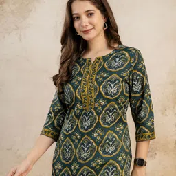 Casual Regular Sleeves Printed, Ethnic Motifs Women Dark Green Top-image-38