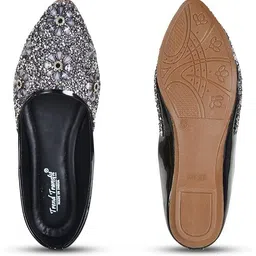 tarifaan Women's Synthetic Leather Embellished Mojari Jutti with Floral Beadwork Bellies For Women image 3
