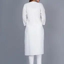 lakhnavi fabrics Women Embroidered Cotton Blend Straight Kurta image 2