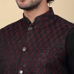 kraft india Men Silk Blend Kurta Pyjama Ethnic Jacket Set image 4