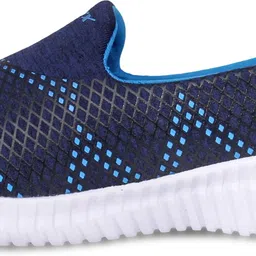 sparx SL 123 Slip On Sneakers For Women image 4