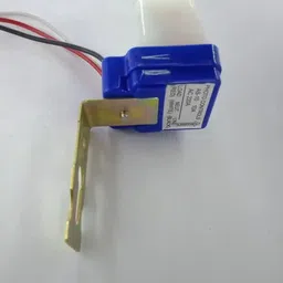 DigiMetrix 220Volt AC Auto Day/Night Sensor Switch, 7Amp Automatic ON/OFF Switch Pack of 4 image 2