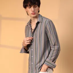 campus sutra Men Regular Fit Solid Spread Collar Casual Shirt image 3