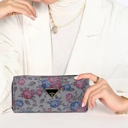 mas navi Party Grey Clutch image 3