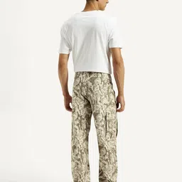 levi's Men Relaxed Beige Cotton Blend Trousers image 3