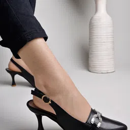 Shoetopia Girls Embellished Slim Heeled Pumps with Buckles-picture-38
