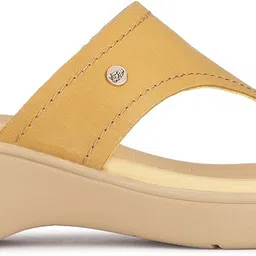 hush puppies Women Wedges Sandal image 2