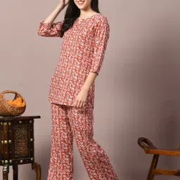zivsy Women Top & Pyjama Set Red Printed image 2