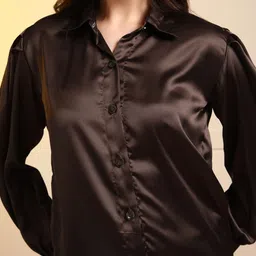 metronaut Women Regular Fit Solid Curved Collar Casual Shirt image 4