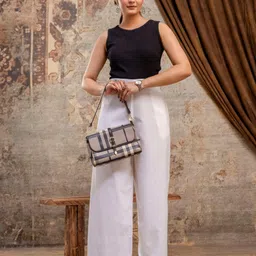 koora Women Relaxed White Cotton Blend Trousers image 4