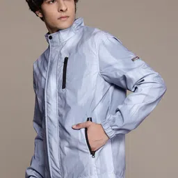 roadster Men Printed Tailored Jacket image 2