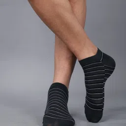 Dollar Socks Men Pack Of 3 Assorted Ankle-Length Cotton Socks image 3