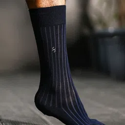 One8 Men Pack Of 3 Cotton Anti-Bacterial Mositure Wicking Calf-Length Socks image 4