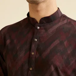 manyavar Men Printed Cotton Blend Straight Kurta image 2