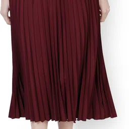 nuevosdamas Women Solid Pleated Maroon Skirt image 1