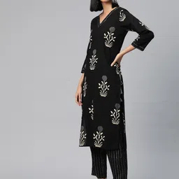 Readiprint Fashions Floral Printed Sequinned Pure Cotton Kurta with Trousers & Dupatta image 5