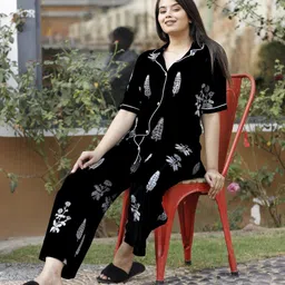 trinabh Women Shirt & Pyjama set Black Printed-picture-13