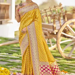 manohari Woven Kanjivaram Jacquard Saree image 2