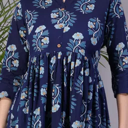 the swagg Casual Regular Sleeves Printed Women Dark Blue Top image 5