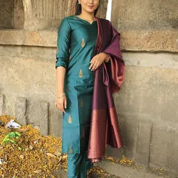 trijal fab Women Jacquard Kurta Pant Dupatta Set image 4