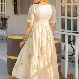 gromint Women Fit and Flare White Midi/Calf Length Dress image 2