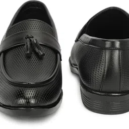 narki Men's Black Textured Leather Tassel Loafers – Stylish Slip-On Loafers For Men image 4