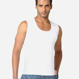 v star Men Vest image 1