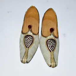 punjabboothouz Men’s Wedding Ethnic Embroidered Jutti Jutis For Men image 2