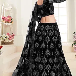 cute fellow Embroidered Semi Stitched Lehenga Choli image 2