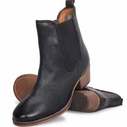 pillaa Versatile Stylish Slip-On Ankle Boots For Women image 5