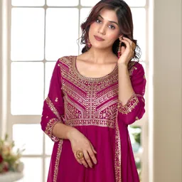 ambeshoppers Women Art Silk Kurta Dupatta Set image 5