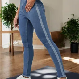 DOLCE CRUDO Women Skinny Fit High-Rise Light Fade Stretchable Jeans-picture-24