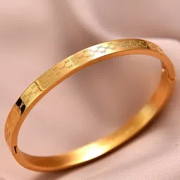 MYKI Women Gold-Toned Cubic Zirconia Gold-Plated Kada Bracelet-picture-22