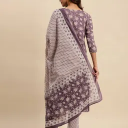 vastramyaa Women Floral Print Straight Kurta Set image 3