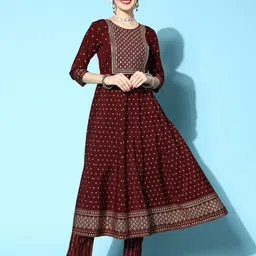 SheWill Women Ethnic Motifs Poly Crepe Hyper Texture Kurta Set image 2