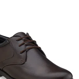 Duke Men Textured Formal Derbys image 2