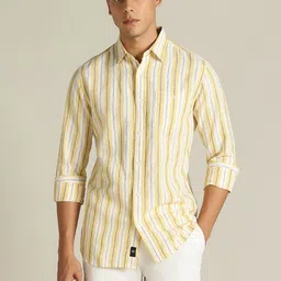 Dockers Men Striped Classic Fit Shirt-image-6