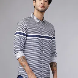 HIGHLANDER Men White & Navy Blue Slim Fit Striped Casual Shirt-picture-41