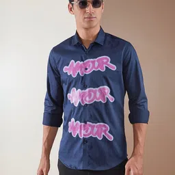HE SPOKE Smart Tailored Fit Typography Printed Spread Collar Twill Weave Cotton Shirt-picture-35