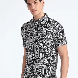 Flying Machine Slim Fit Abstract Printed Pure Cotton Casual Shirt image 3