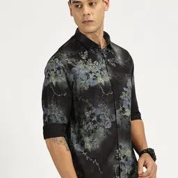 RAVINIK Men India Slim Fit Spread Collar Floral Printed Cotton Casual Shirt image 2