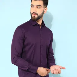 Crimsoune Club Men Classic Slim Fit Opaque Casual Shirt image 4