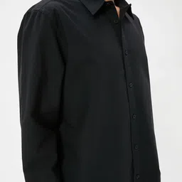 Koton Men Spread Collar Solid Cotton Casual Shirt image 4