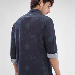 SPYKAR Men Slim Fit Opaque Abstract Printed Spread Collar Casual Shirt image 4